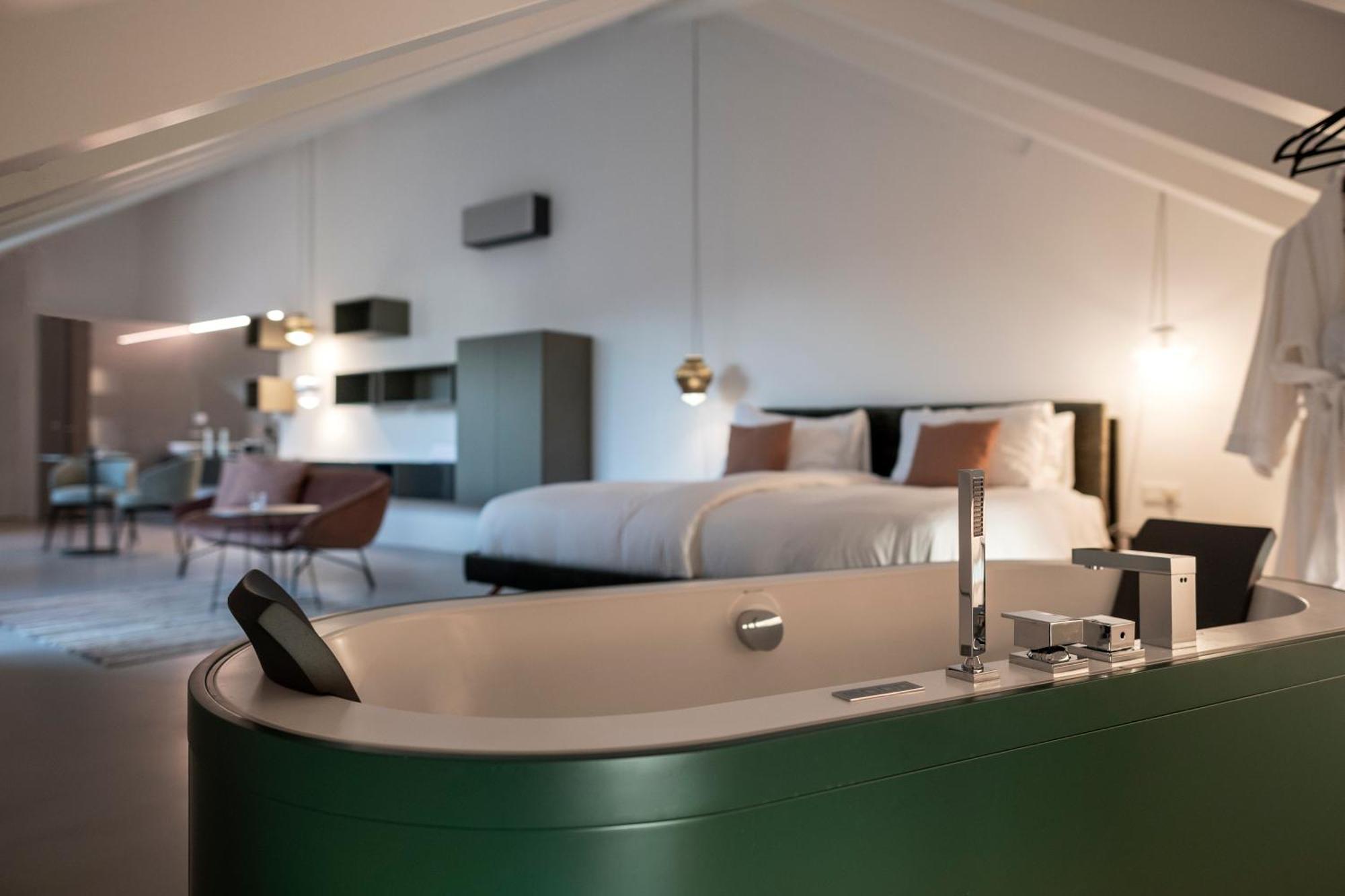Designhotel Gius La Residenza Caldaro Oda fotoğraf
